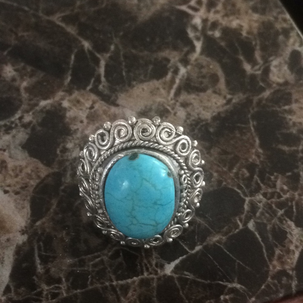 NEW ladies ring 9 1/2